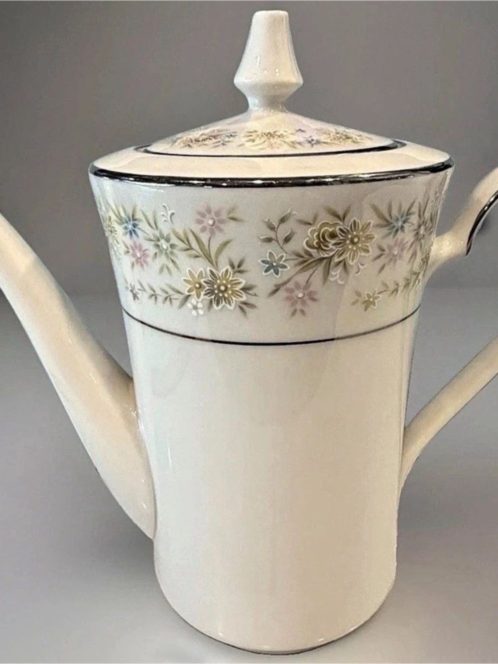 Noritake Blossom Time 7150 Coffee Pot w/ Lid 9 in Ivory China Floral Japan